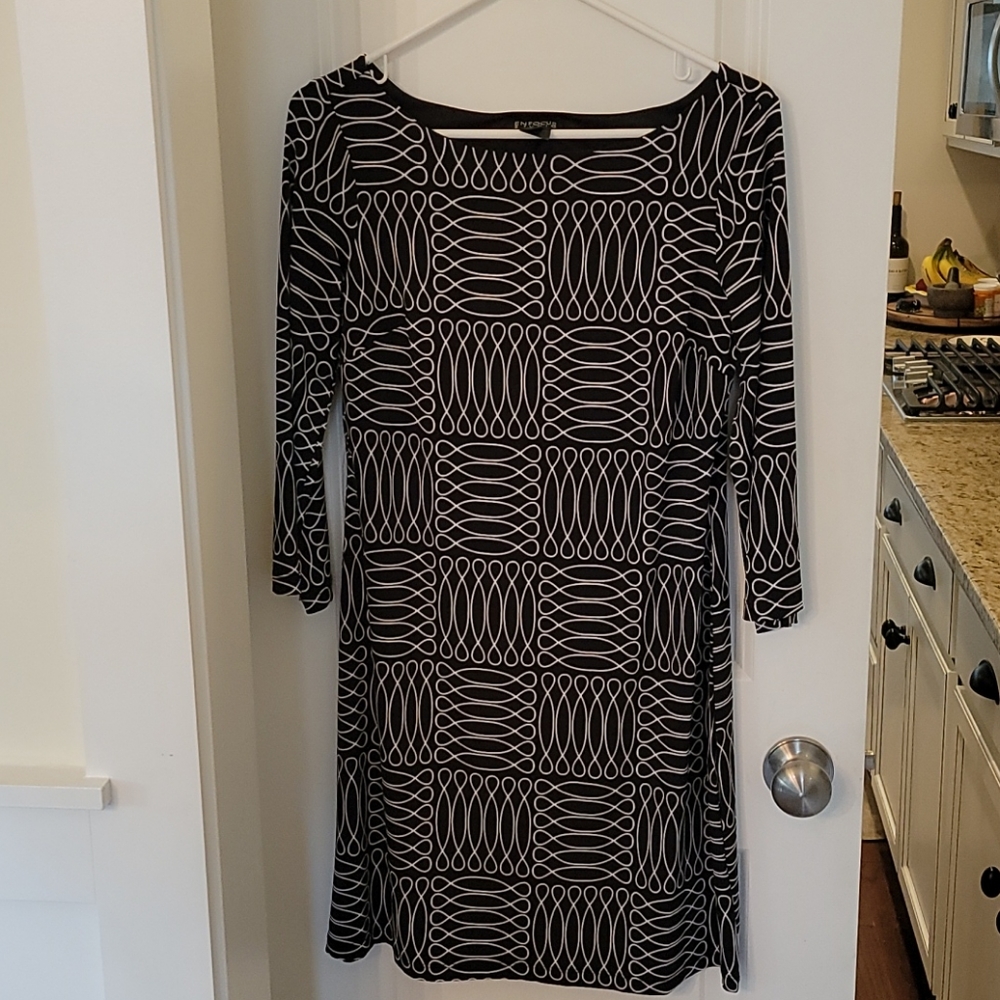 Black 3/4 Sleeve Shift Dress